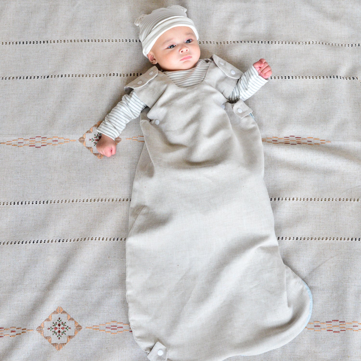 Scalable Baby Sleep Sack With Legs And Feet ODM Manufacturing Maximize Your Retail Margins